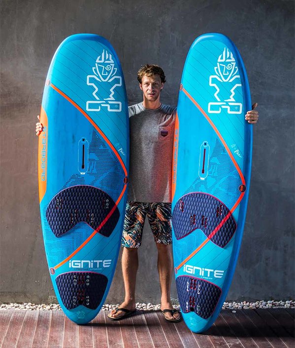 Starboard Ignite Reflex Carbon 103 inkl boardbag (Begagnad) i gruppen Vindsurfing / Vindsurfingbrädor / Begagnade hos Surfspot Sweden AB (starign103beg)